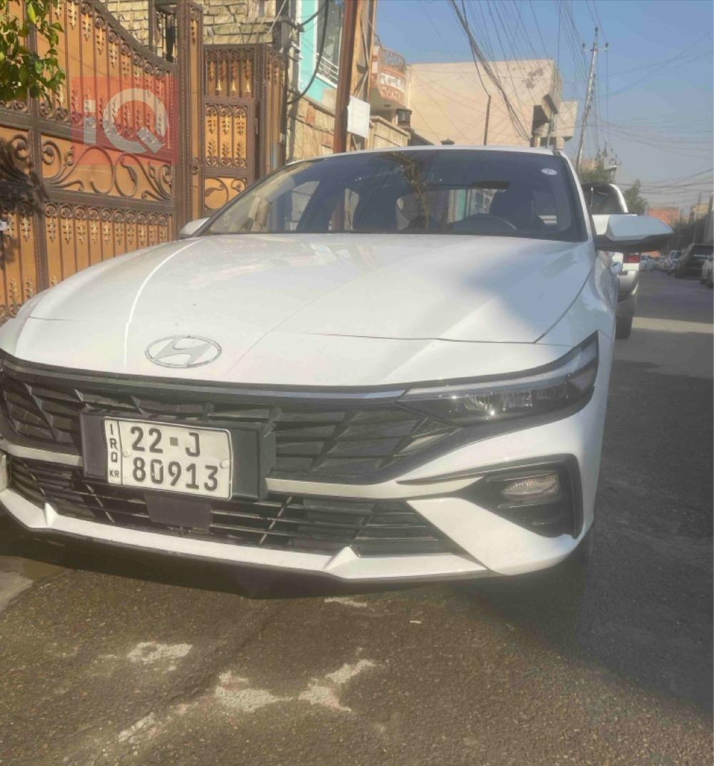هیوندای ئەلەنترا